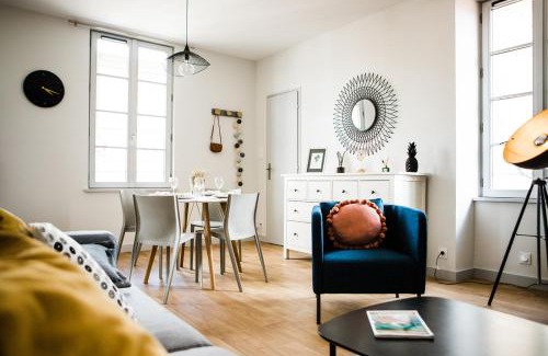 Fontenay-le-Comte Apartamento | L'intemporel/T2 lumineux rénové et équipé/centre ville