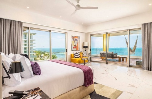 Playa Mujeres Complejo | L&L Collection Muses Cancun Corner Suite