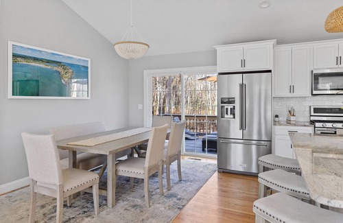 Saunderstown Casa | L new house in South Kingstown