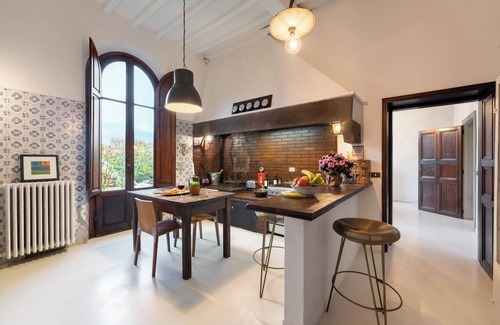 Compiobbi Apartamento | L'Oleandro Apartment in villa with exclusive pool