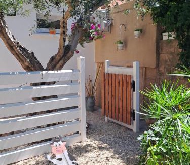 Saint-Andre-de-Sangonis Apartamento | L'Olivier