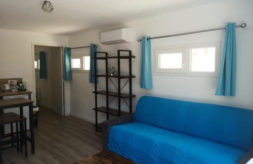 Saint-Mitre-les-Remparts Apartamento | L'Olivier