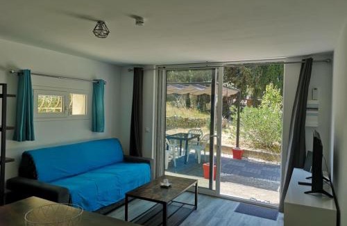 Saint-Mitre-les-Remparts Apartamento | L'Olivier