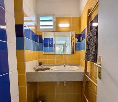 Grand-Bourg Apartamento | L Oralya - Plage, Piscine, Restaurant, Tennis