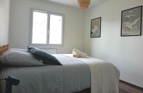 Vic-le-Comte Casa | L'Orge - Maison Design, 3 chambres, jardin et garage privatif