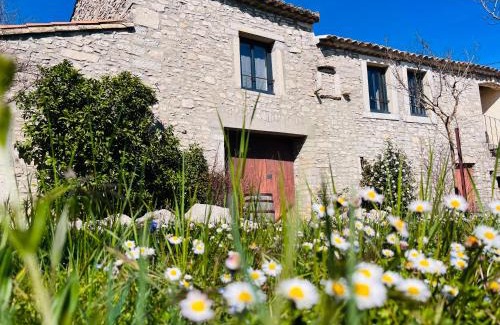 Claret Casa | L'Ostal des Embruscalles