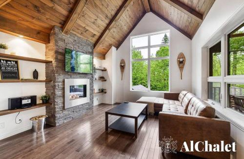 Petite-Riviere-Saint-Francois Chalet De Esquí | L'ours de Charlevoix - Chalet proche du Massif avec spa
