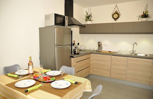 Plan-de-la-Tour Apartamento | L Oustalet encantador apartamento en el corazón del pueblo