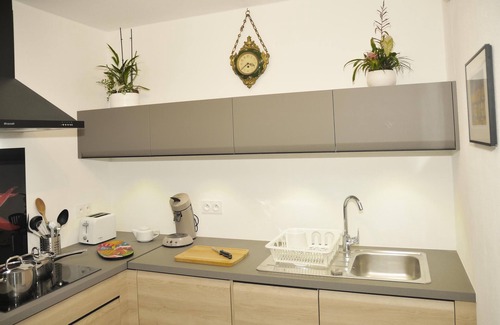 Plan-de-la-Tour Apartamento | L Oustalet encantador apartamento en el corazón del pueblo