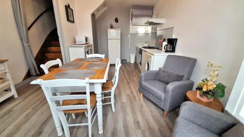 Entraygues-sur-Truyere Apartamento | L'Oustalou - Gîte entre Lot et Truyère