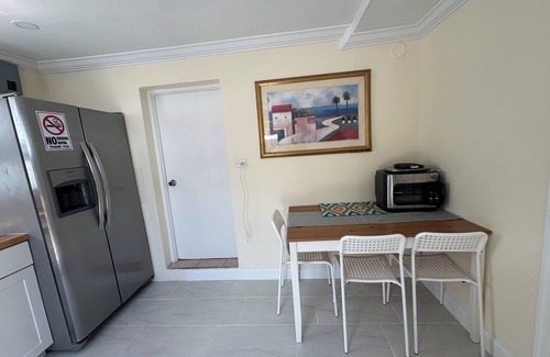 Westgate Apartamento | L-Shaped Apartment with Full Kt, Bidet