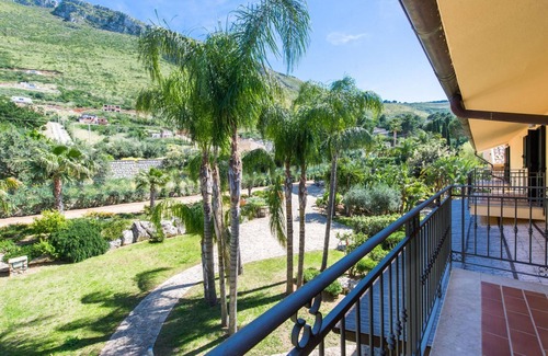 Castellammare del Golfo Apartamento | L Ulivo Blu - Suite With Balcony 1 - Loc