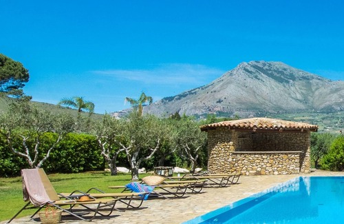 Castellammare del Golfo Apartamento | L Ulivo Blu - Suite With Balcony 1 - Loc
