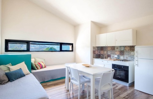 Castellammare del Golfo Apartamento | L Ulivo Blu - Two-bedroom With View