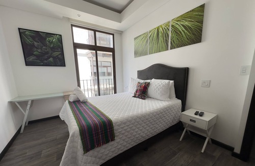 Zona 16 Apartamento | L1C - Apto in Cayala for 4 guests