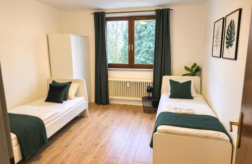 Alsdorf Apartamento | L21-Apartment Alsdorf, 2 Zimmer, 3 Betten, Standardisierte Ausstattung, ideal für Reisende, Pendler, Familien