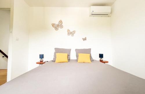 Petite-ÃŽle Villa | La Ŵilla, piscine et parking privatif, accès mer et sentiers!