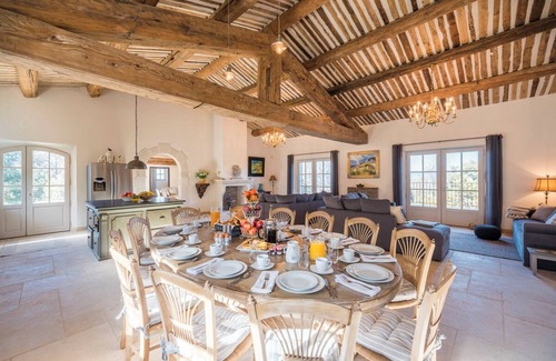 Bonnieux Villa | Elegante villa provenzal en Bonnieux con jardín y piscina privada - La Bécasse