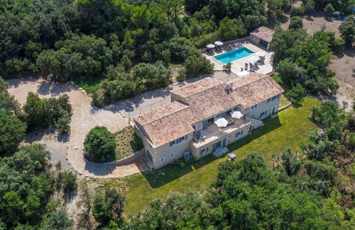 Bonnieux Villa | Elegante villa provenzal en Bonnieux con jardín y piscina privada - La Bécasse
