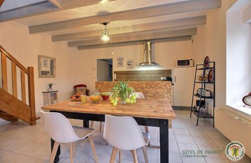 Saint-Jean-Kerdaniel Casa | La balancoire