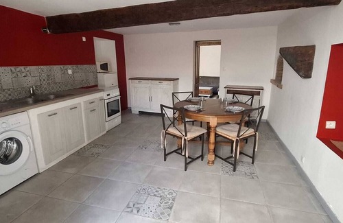 Montjoux Apartamento | La Barjolaine - Self-contained apartment in a former farmhouse.