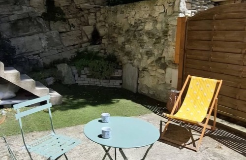 Montjoux Apartamento | La Barjolaine - Self-contained apartment in a former farmhouse.