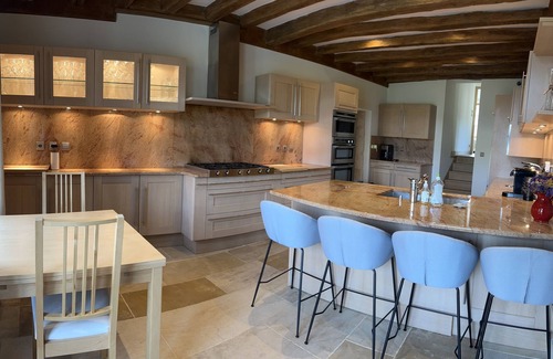 Chassagne-Montrachet Casa | La Bastide De Chassagne-montrachet