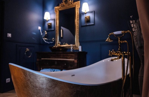 Talairan Casa | La Belle Dame sans Regrets