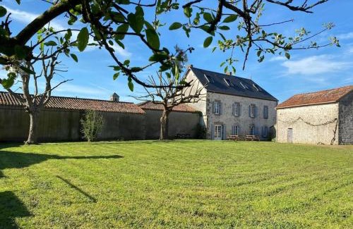 Saint-Mars-la-Reorthe Casa | La Belle Etape grand gîte familial, 10min du Puy duFou