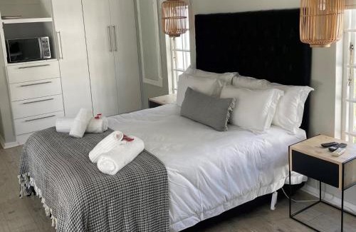 Bloemfontein Casa | La Belle Guest House