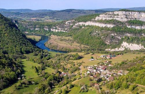 Bolozon Cama Y Desayuno | La Belle Rivière