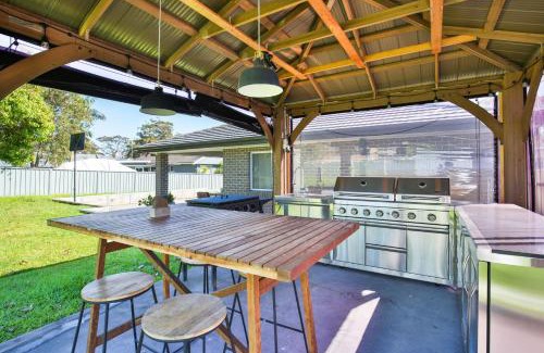 Sanctuary Point Casa | La Belle Vie 1 Min Walk to Basin Walking Track