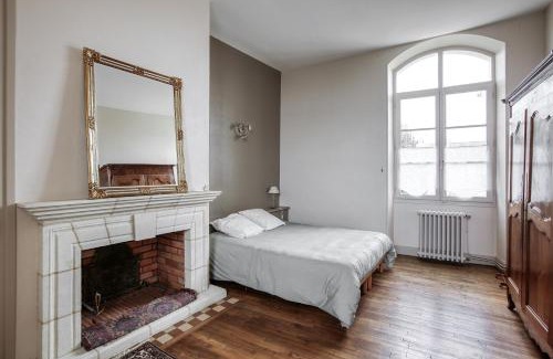 Saint-Cyr-en-Bourg Casa | La Belonnerie - Grande maison pour 13