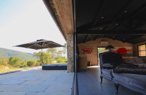 Bormes-Les-Mimosas Casa | La Bergerie - Domaine Sainte Marie por LOVELYDAYS