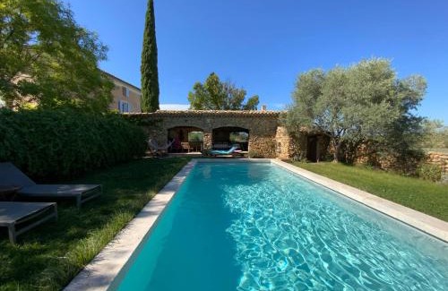 Valensole Casa | La Bergerie in an estate with swimming pool in the heart of the Luberon