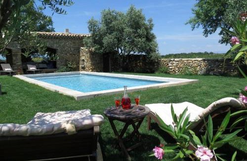 Valensole Casa | La Bergerie in an estate with swimming pool in the heart of the Luberon