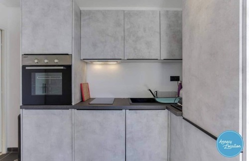 Talloires-Montmin Apartamento | La Bergerie T2 : Apartment with lake and mountain view.