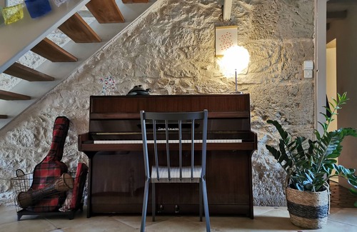 Nerac Casa | La Bernède, farmhouse with swimming pool
