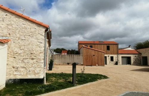 Vaire Casa | LA BORDERIE - MAISON DES RANDONNEES - Gîte étape - gîte de groupe