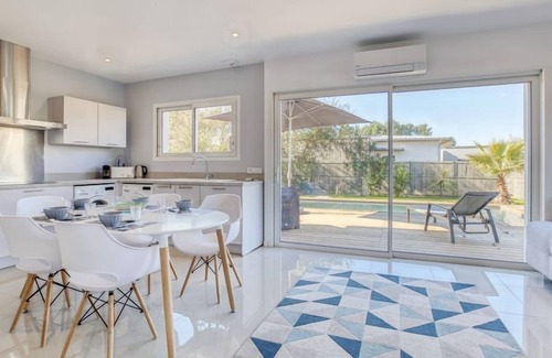 Saubion Casa | La Bruyère by Interhome