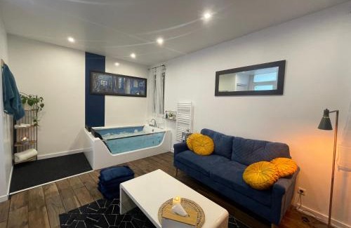Epernay Apartamento | La Bulle Bleue Jacuzzi
