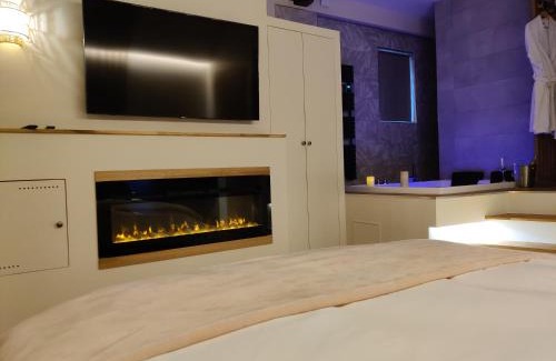 Sacy-le-Grand Apartamento | LA BULLE ROMANTIQUE, Suite avec jacuzzi privatif
