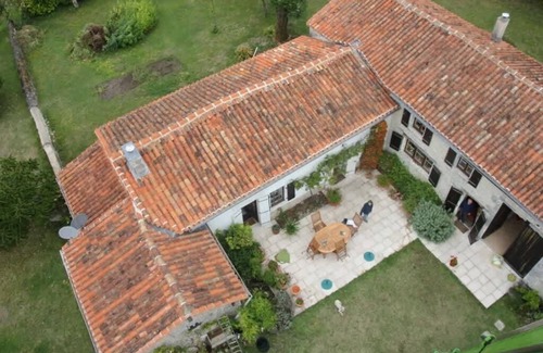 Nanteuil-de-Bourzac Casa | La Cotte country home for family break in perigord