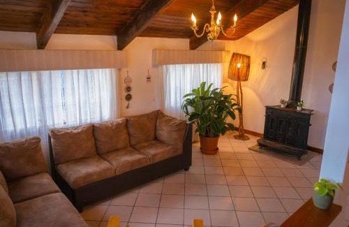 Santiago Sacatepequez Chalet De Esquí | La Cabaña entre bosques
