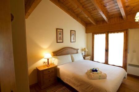 Alp Apartamento | La Cabana dels Esquirols