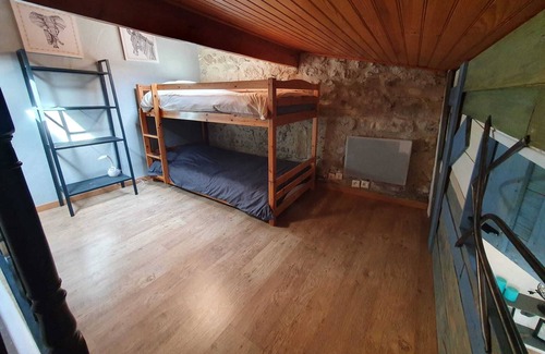 Belveze-du-Razes Casa | la Cabane Dans la Maison