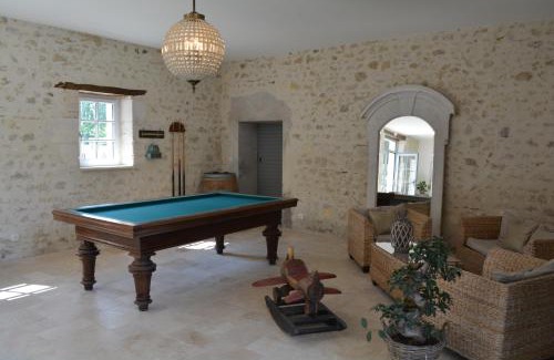 Saint-Martin-Lacaussade Cama Y Desayuno | la cabanne