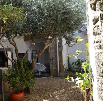 Aigues-Vives Cama Y Desayuno | La Cachette