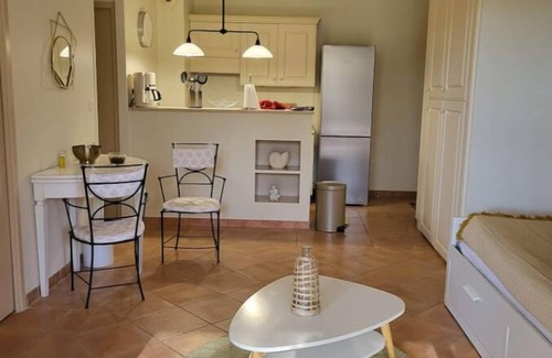 Saumane-de-Vaucluse Apartamento | La Calade, in the heart of Provence Country Club
