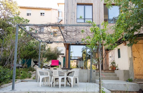 Saint-Lambert Casa | La Campagne au Coeur de Marseille ! Maison au Calme Avec Grand Jardin et Piscine